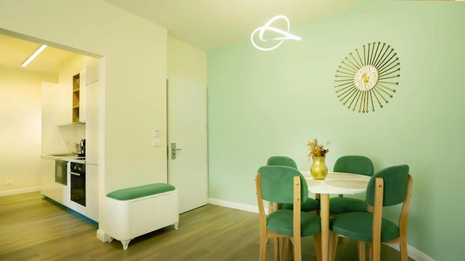 Luxury Apartment At Airalbania And Near Blloku Tirana