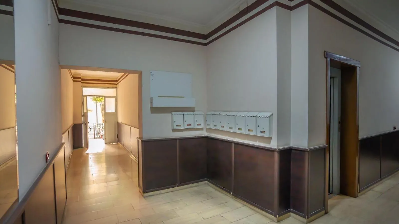 Luxury Apartment At Airalbania And Near Blloku Tirana