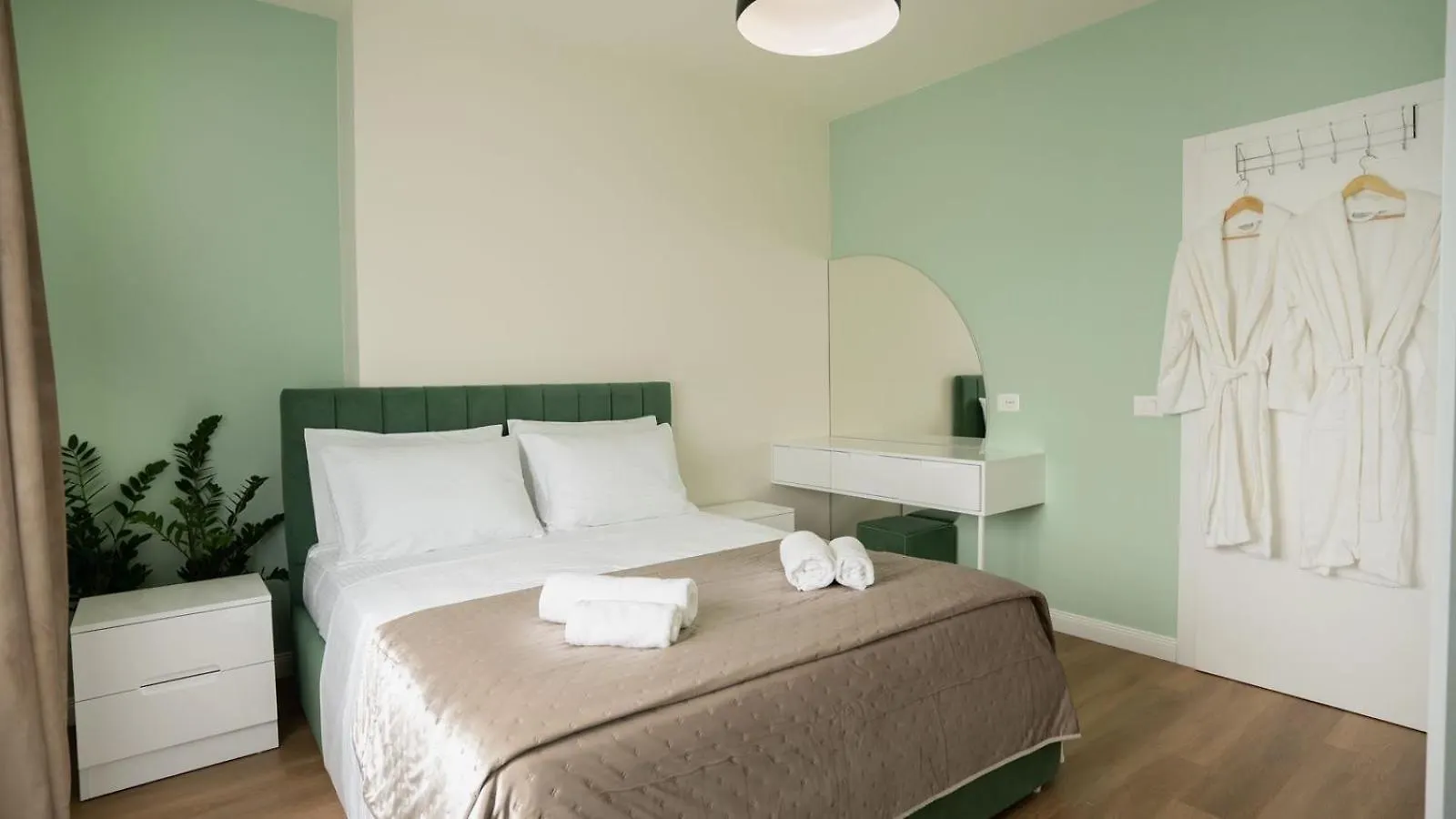 Luxury Apartment At Airalbania And Near Blloku Tirana Albania