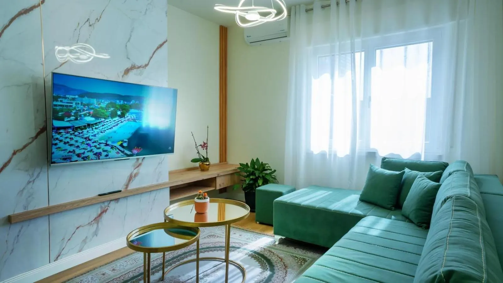 Luxury Apartment At Airalbania And Near Blloku Tirana